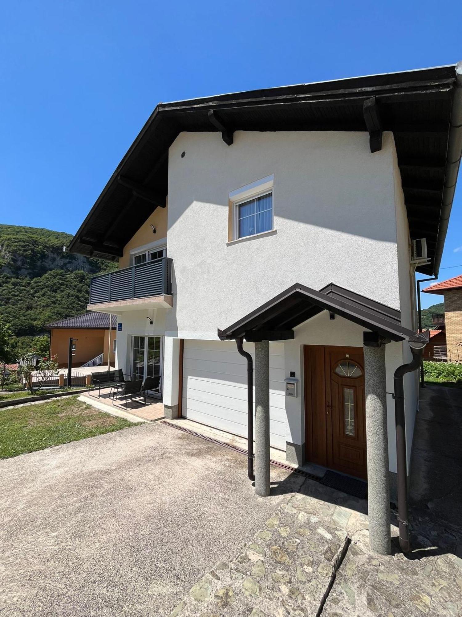 Home Away From Home Jajce Εξωτερικό φωτογραφία